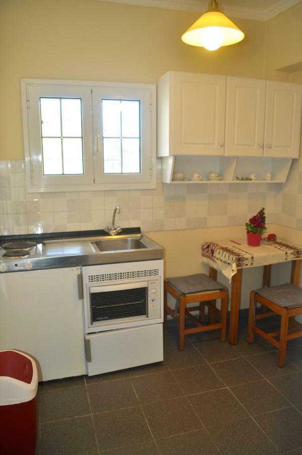 Holiday Studio Apartments Yannis On The Beach Of Agios Gordios In Corfu Exterior foto